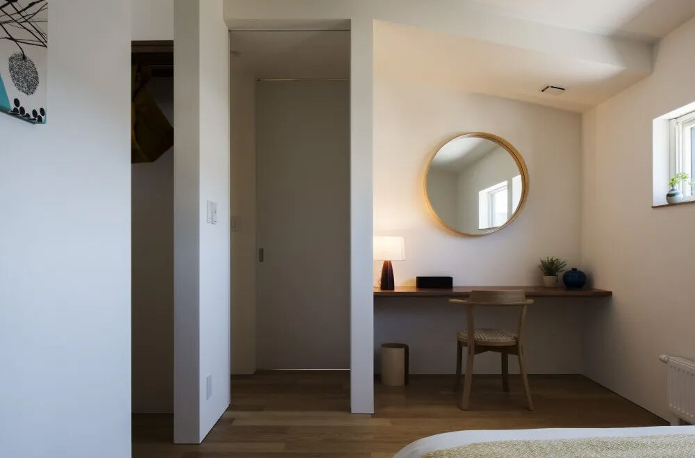 北王 【勾配屋根の家】建物一体のカーポートや造作ダイニングテーブルでスタイリッシュにの建築実例画像7