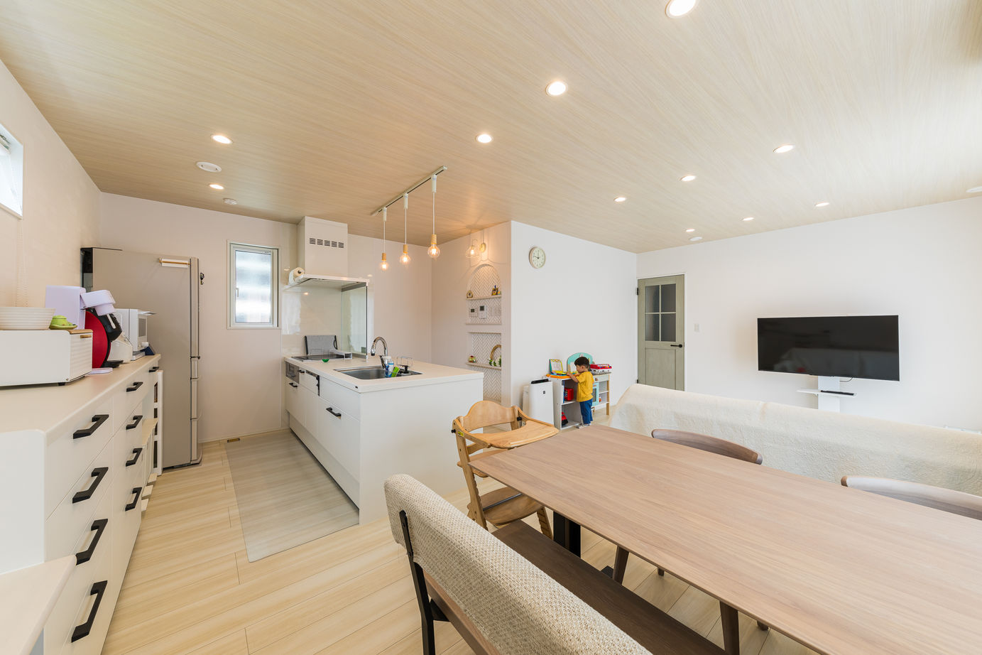 サイトーホーム 解放感あるリビングとこだわりニッチの家の建築実例画像3