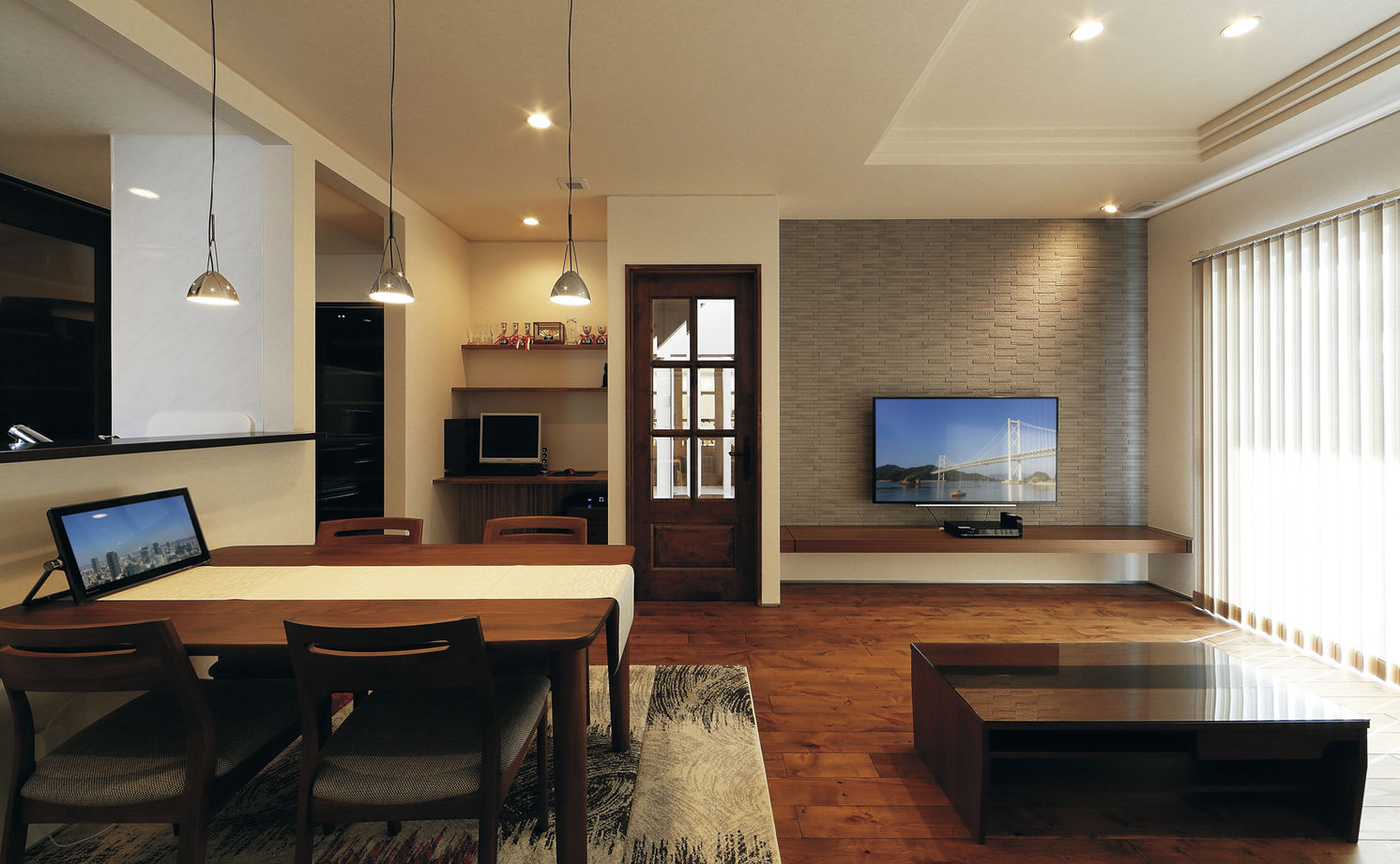 アトリエＳｕｍｉｋａ―住処―　創美建築企画　 【2000万円台/京都市/おしゃれ/間取り図】自宅にバーカウンター。趣味や暮らしを楽しむ仕掛けがいっぱいの建築実例画像2