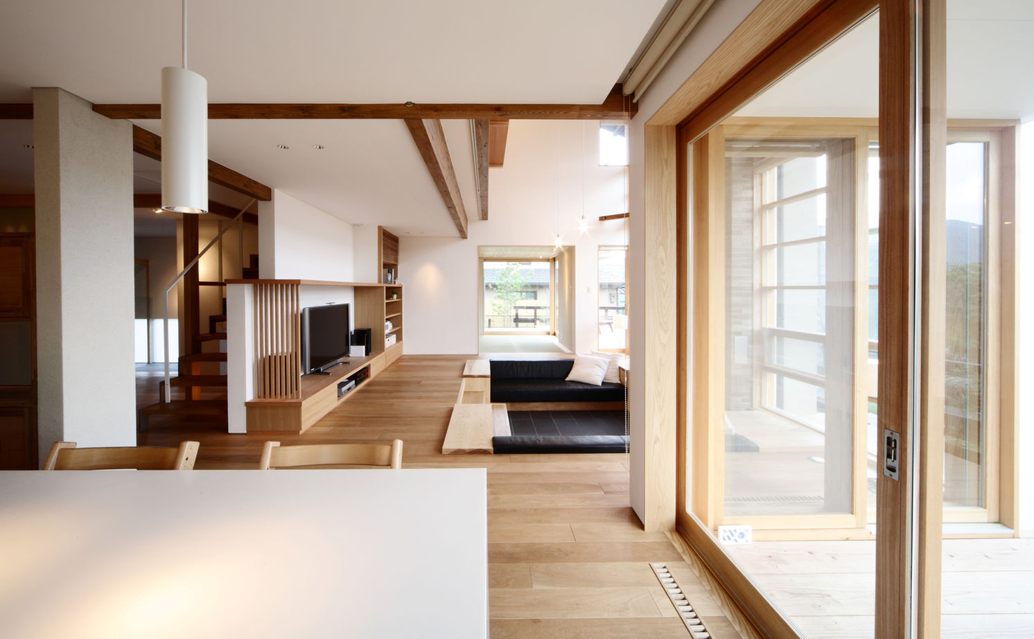 アトリエＳｕｍｉｋａ―住処―　創美建築企画　 【シンプルモダン/鉄筋コンクリート造・RC造】光・緑・風をたっぷり取り込んだ「都会の山小屋」の建築実例画像9