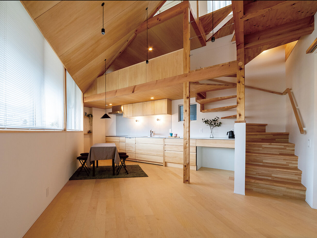 アトリエＳｕｍｉｋａ―住処―　創美建築企画　 【自然素材／らせん階段／間取り図】三角形の変形敷地を活かした空間設計で家族を繋ぐ、唯一無二のデザインの建築実例画像2