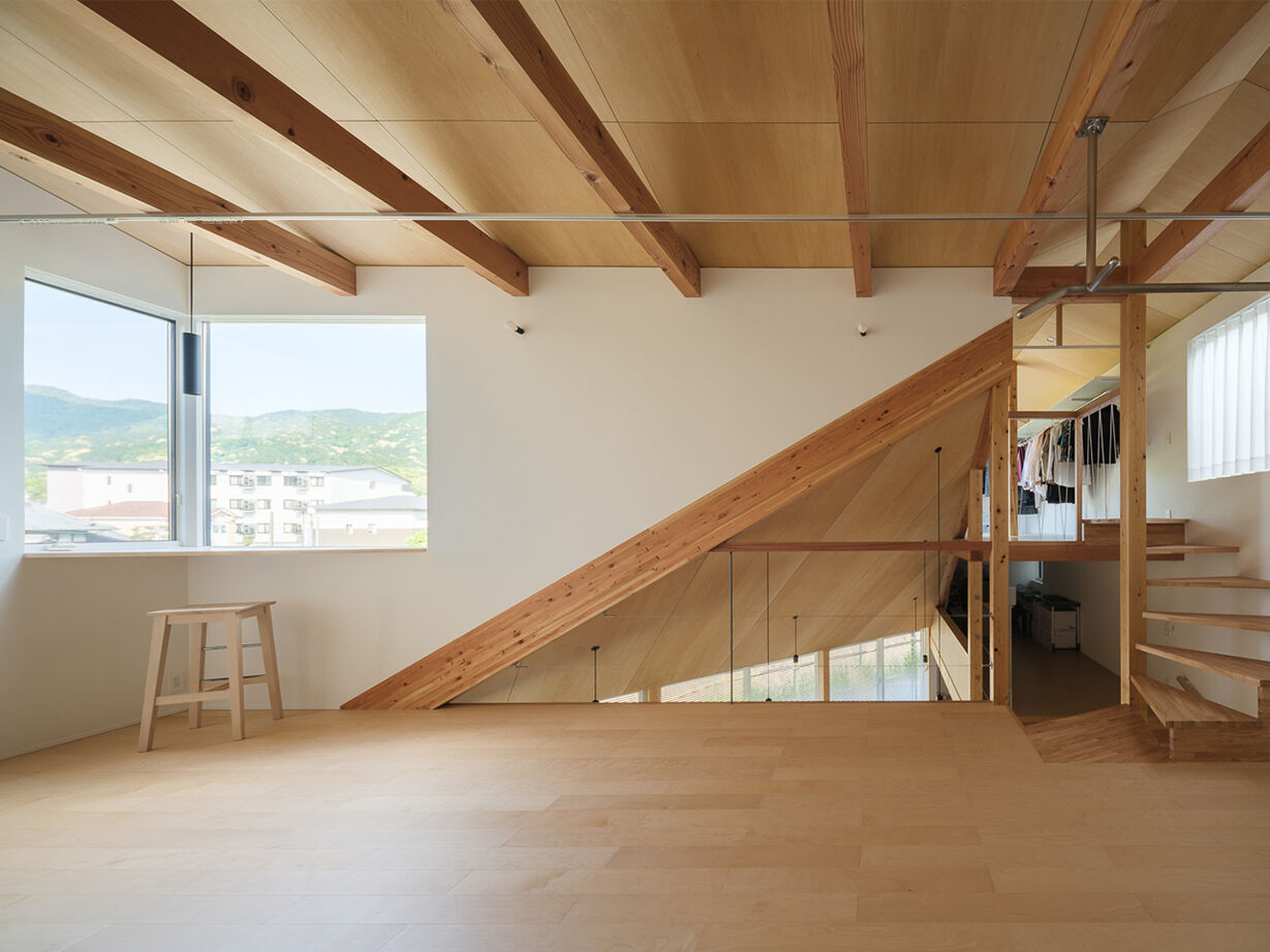 アトリエＳｕｍｉｋａ―住処―　創美建築企画　 【自然素材／らせん階段／間取り図】三角形の変形敷地を活かした空間設計で家族を繋ぐ、唯一無二のデザインの建築実例画像8