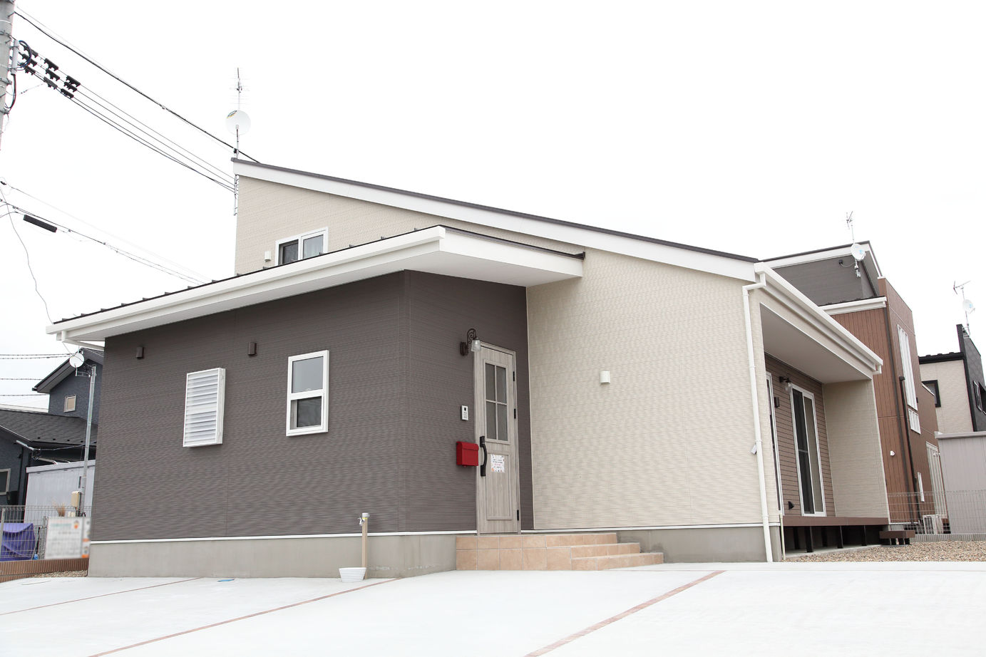 牡鹿観光・おしかホーム【石巻・東松島・女川】 平屋風2階建ての「猫」と暮らす家の建築実例画像3