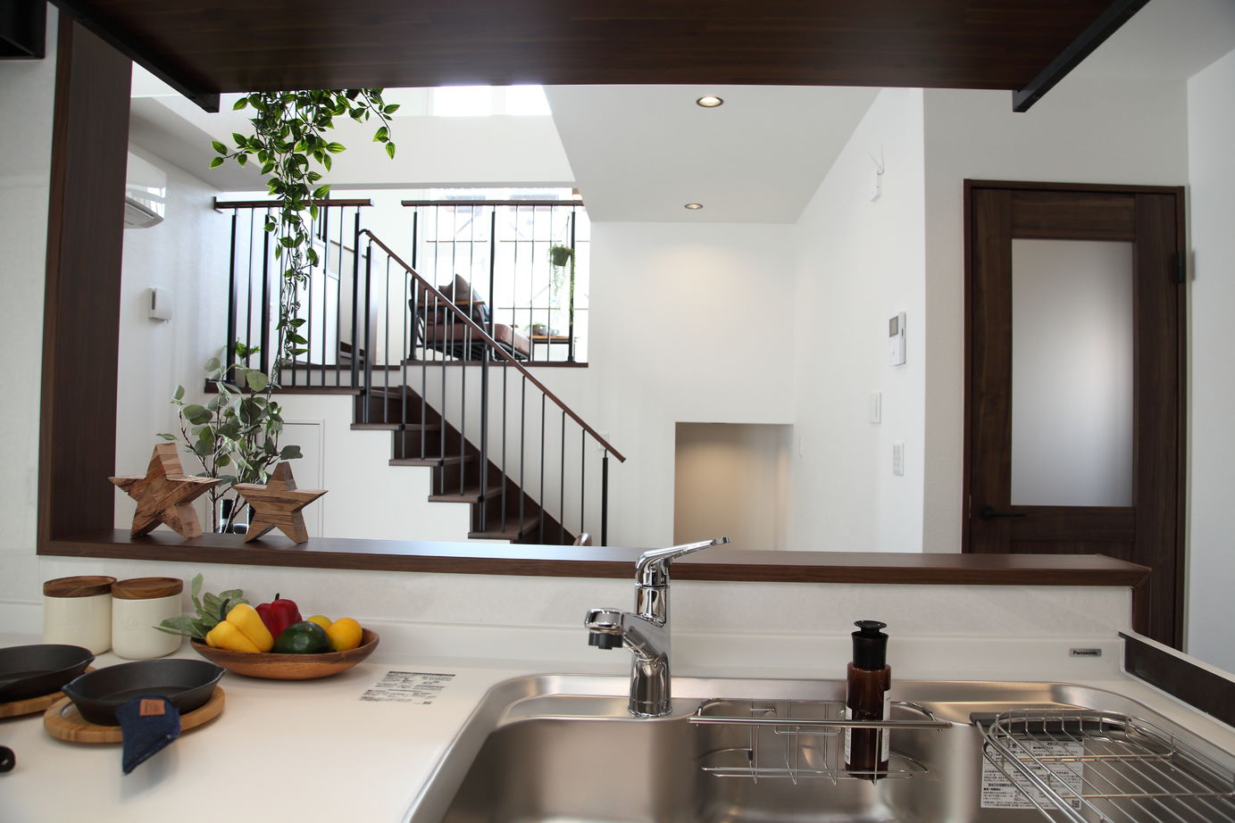 牡鹿観光・おしかホーム【石巻・東松島・女川】 かっこいいインテリアと趣味を楽しむ、0.5階1.5階のあるスキップフロアの家の建築実例画像3