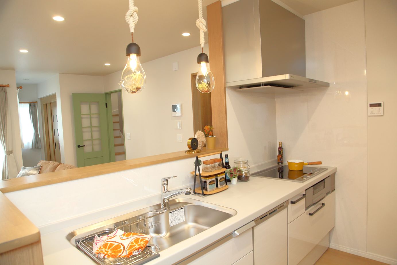 牡鹿観光・おしかホーム【石巻・東松島・女川】 三階建て屋上のある住まい。狭小地が、屋上、ガレージ、ホームエレベーター、IOT設備で快適な暮らしにの建築実例画像9