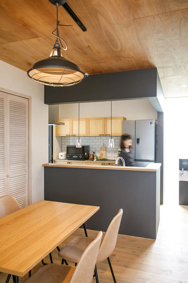 いい家つくる。善匠 【2000万円台｜31坪｜間取り有】倉庫みたいにかっこいい家には音楽スタジオも。ペットとの暮らしも満喫中の建築実例画像3