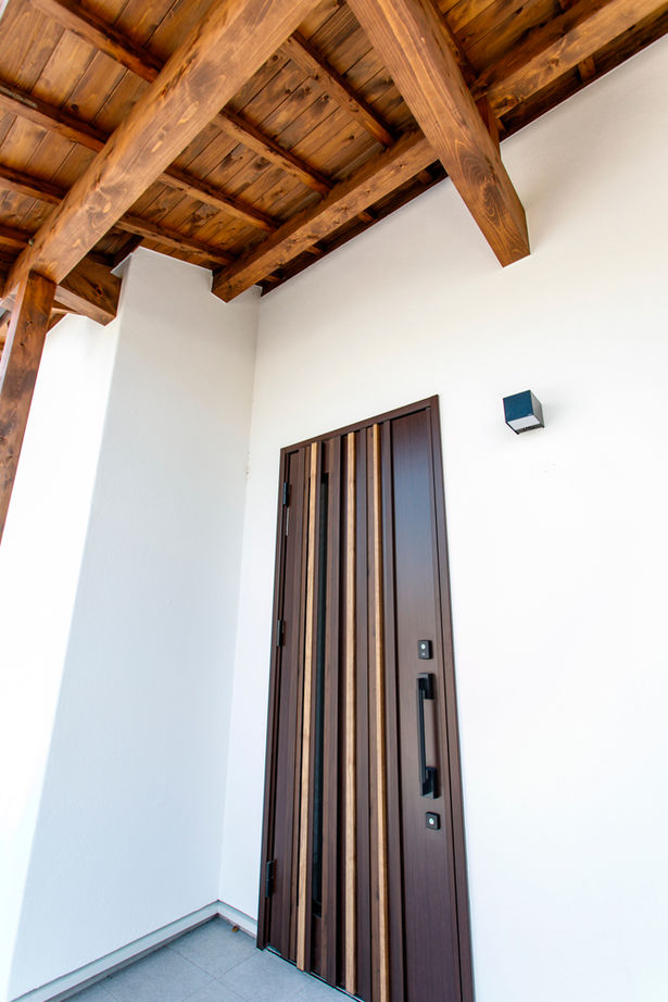 いい家つくる。善匠 【2000万円台｜34坪｜L字型の平屋】蔵のような和モダンな平屋「畳リビングには掘りごたつも造りました」の建築実例画像17