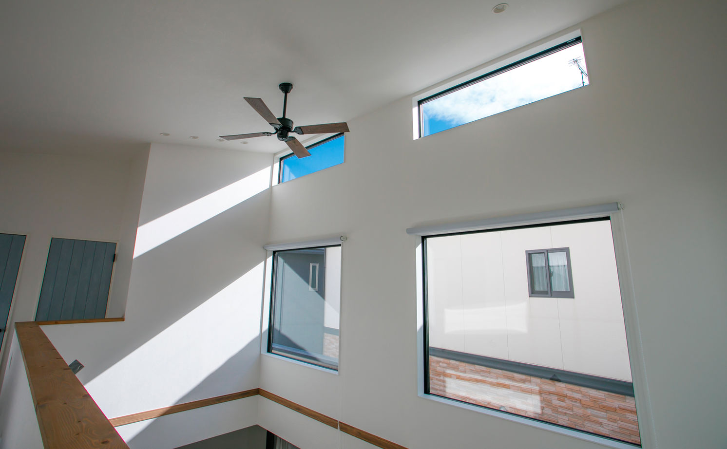 いい家つくる。善匠 【2000万円台｜31坪｜間取り有】日当たりの不安は吹抜けで解消！「LDKは朝日がまぶしいくらいです」の建築実例画像9