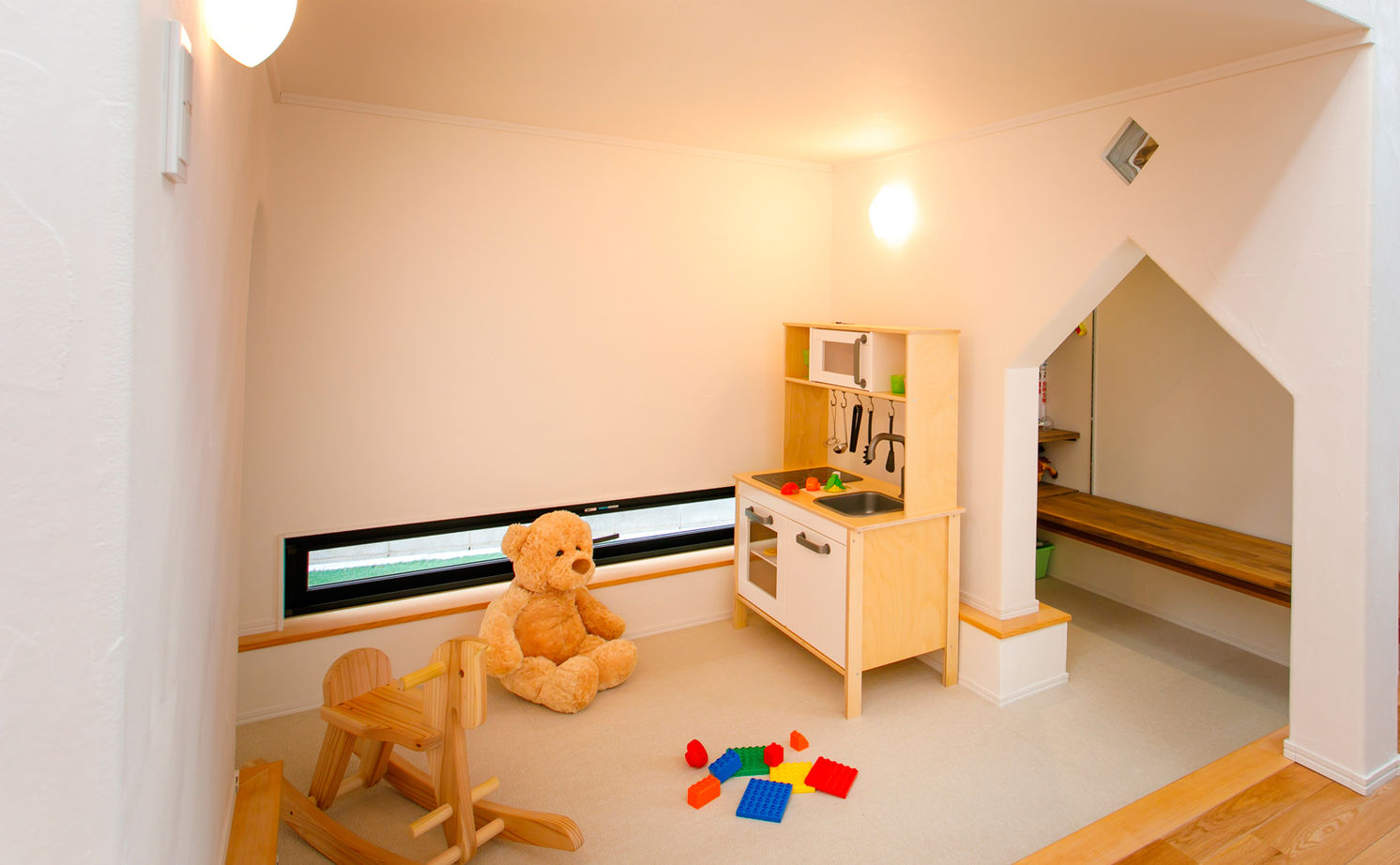 いい家つくる。善匠 【2000万円台｜31坪｜間取り有】日当たりの不安は吹抜けで解消！「LDKは朝日がまぶしいくらいです」の建築実例画像10