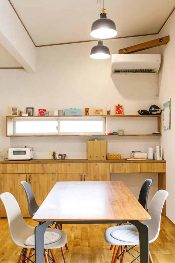 いい家つくる。善匠 【36坪｜間取り有】吹抜け階段がとどける家族の気配。旗竿地でも２階リビングで明るさ十分！の建築実例画像5