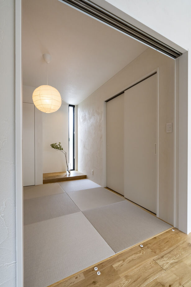 いい家つくる。善匠 【46坪｜自然素材｜モダン】陽の光につつまれる、シンプルモダンな邸宅の建築実例画像6