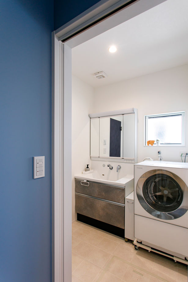 いい家つくる。善匠 【2000万円台｜30坪｜Ｌ字平屋】アウトドア好き夫婦が建てたかっこいい平屋「おうちキャンプ楽しんでます」の建築実例画像14