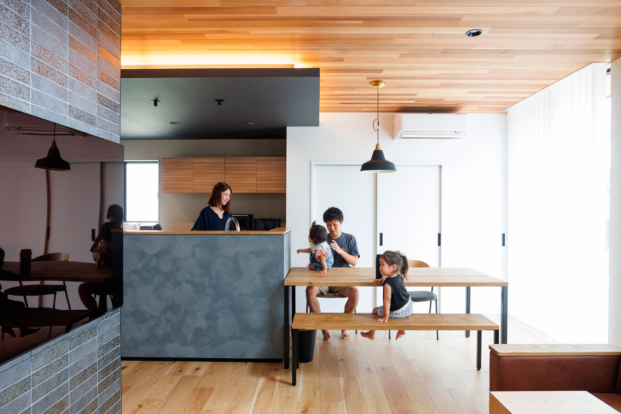 いい家つくる。善匠 【2000万円台｜ガレージハウス｜間取り有】アウトドア好きな夫妻が建てた広い庭×ガレージ×家事ラクな家の建築実例画像2