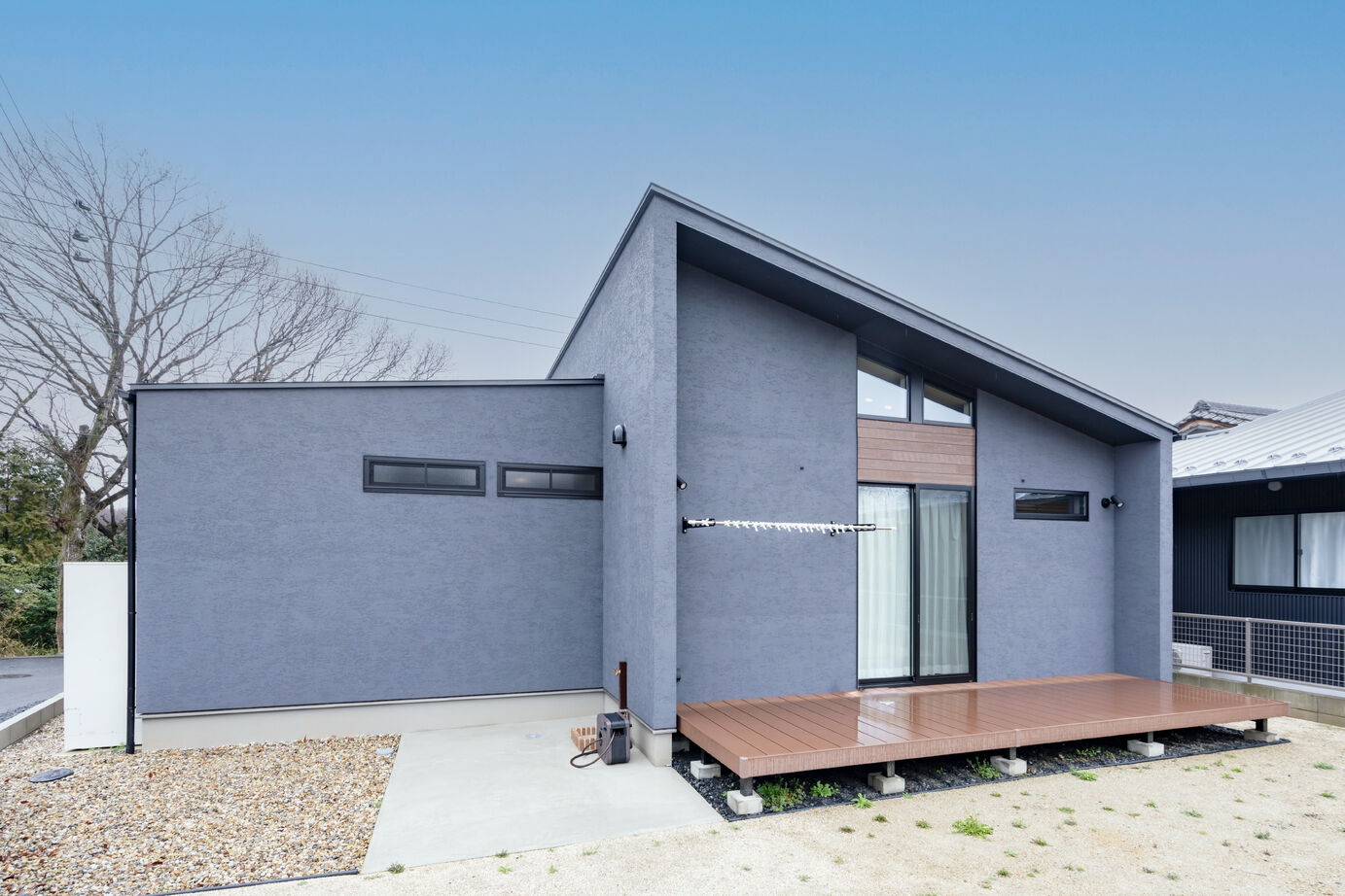 いい家つくる。善匠 【2000万円台前半｜27坪】隠し扉のあるモダンカッコイイ平屋の建築実例画像2