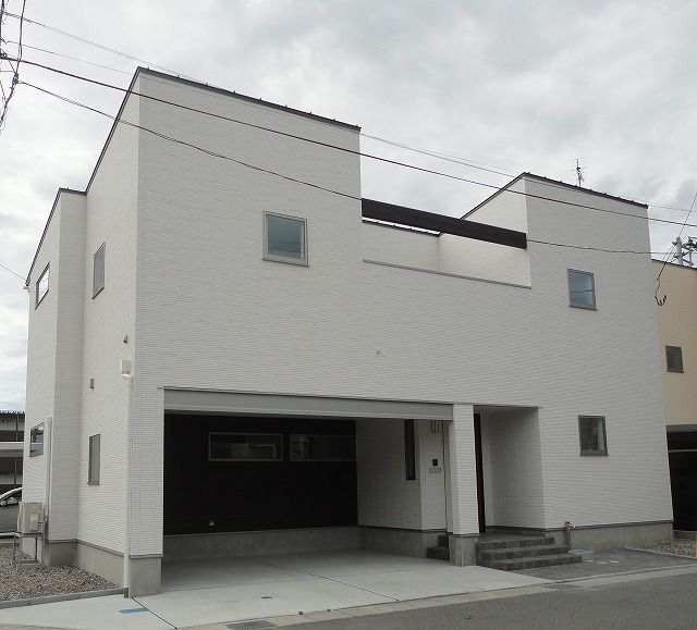 大きな森　永井工業 2階リビングで家族のコミュニケーションが弾む家の建築実例画像1