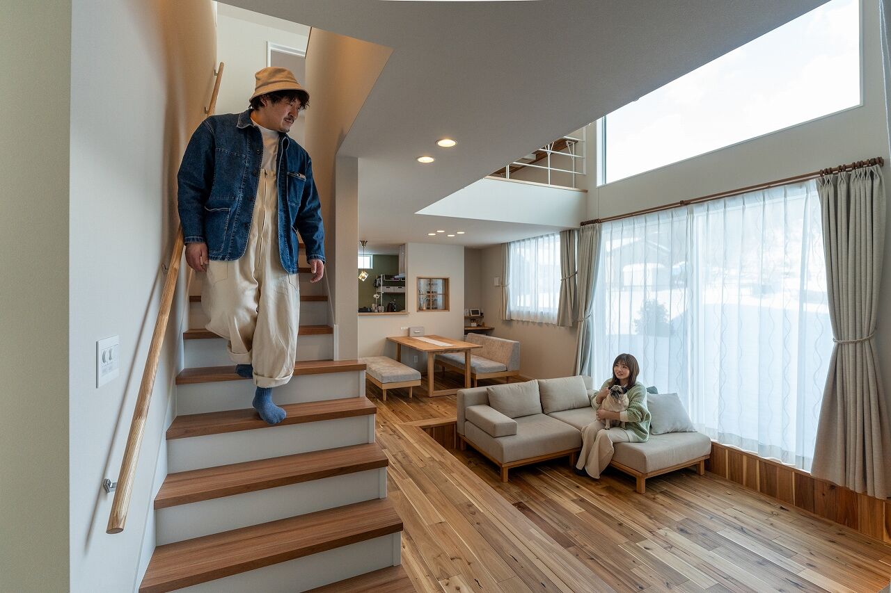 大きな森　永井工業 ダウンリビングと『ロー』の暮らしの建築実例画像3