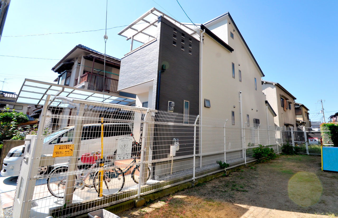 フォーシステムカンパニー 【松原市/1326万円/間取図有/17坪台】家族が和やかに憩える理想の住まいを実現　豊富な収納で暮らしやすいの建築実例画像