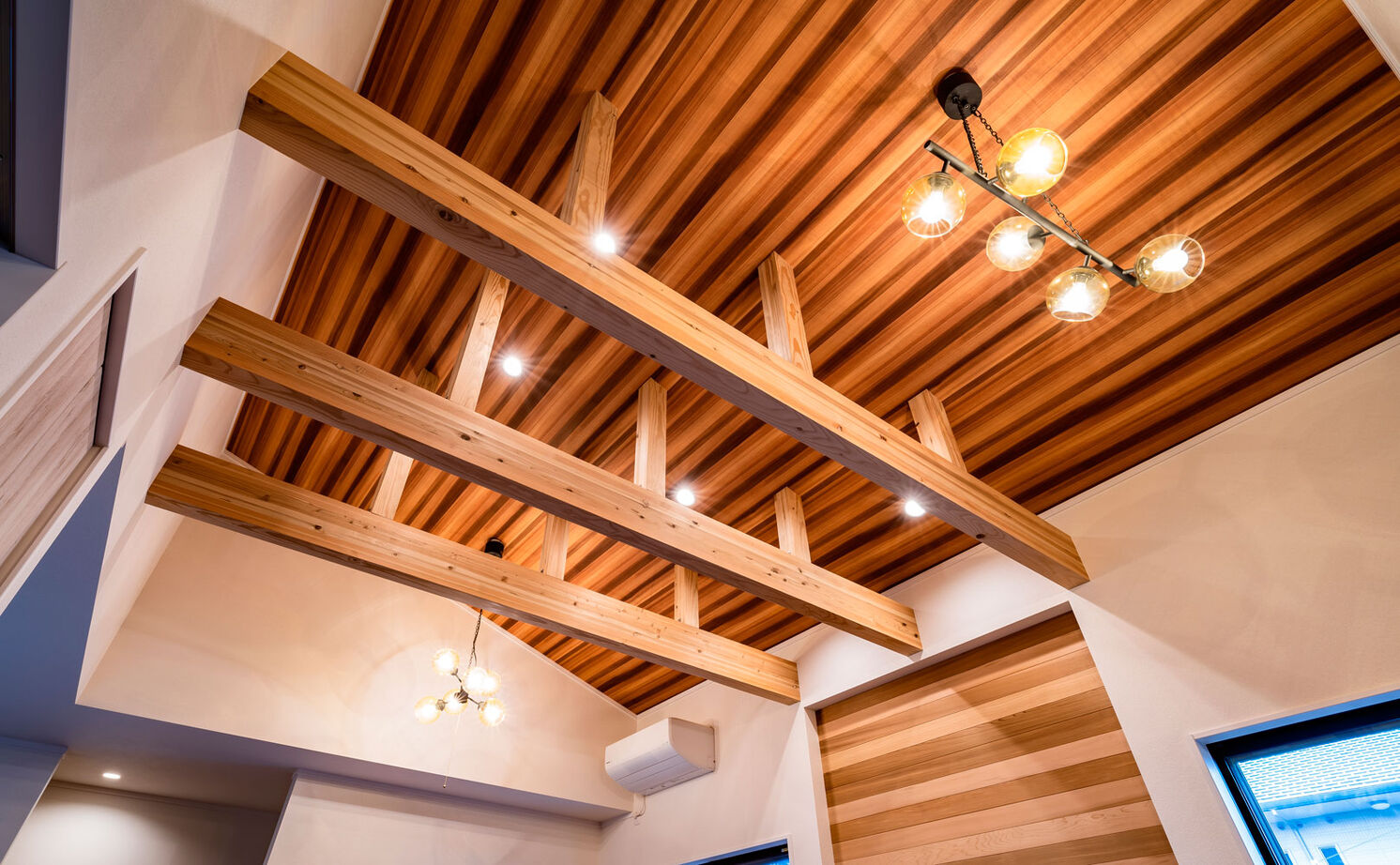 フォーシステムカンパニー 【羽曳野市/1431万円/間取り図有/30坪台】木の風合いでオシャレな勾配天井のヴィンテージ風デザインの平屋の建築実例画像8