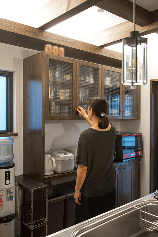 TDホーム静岡西　ウエストンホームズ 【焼津市｜2000万円台】どこか懐かしい雰囲気にほっとくつろぐ。レトロ感あふれる無垢の家の建築実例画像5