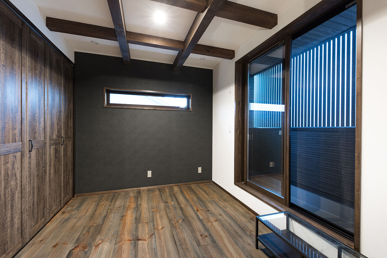 TDホーム静岡西　ウエストンホームズ 【焼津市｜2000万円台】どこか懐かしい雰囲気にほっとくつろぐ。レトロ感あふれる無垢の家の建築実例画像7