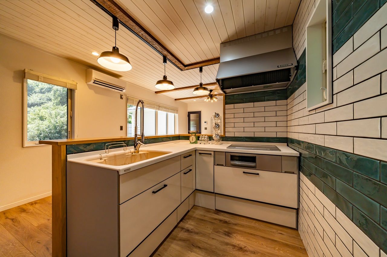 ash/佐藤工務店 【三浦郡｜1000万円台｜カバードポーチ】休暇を少しだけ豊かにする。コンパクトで特別なセカンドハウスの建築実例画像7