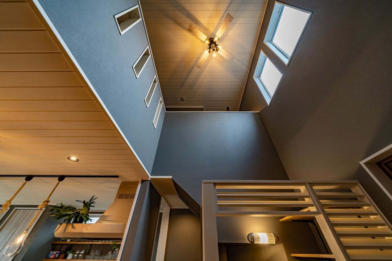 ash/佐藤工務店 【相模原市｜カバードポーチ｜二世帯住宅】間取りの工夫で、家族みんなの気配を感じられるアメリカンハウスの建築実例画像5