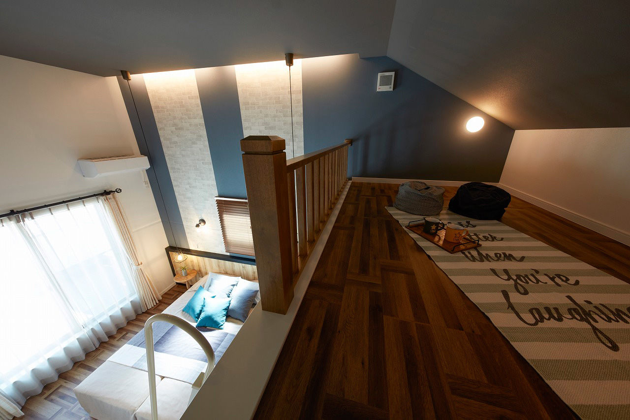 高橋開発の注文住宅 【大阪/2100万円台/2階建て/吹抜け/30坪/間取り図有】畳コーナーとLDKで20畳の自然光をたっぷり感じるお家の建築実例画像7