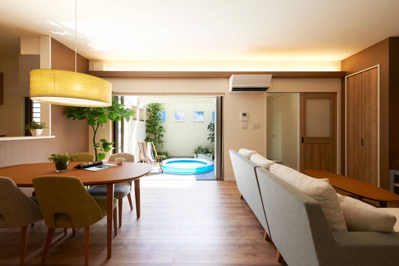 高橋開発の注文住宅 【大阪/2200万円台/2階建て/ロジア/間取り図有】約10畳ものロジアを設けた豊かな時間を過ごせる家の建築実例画像1