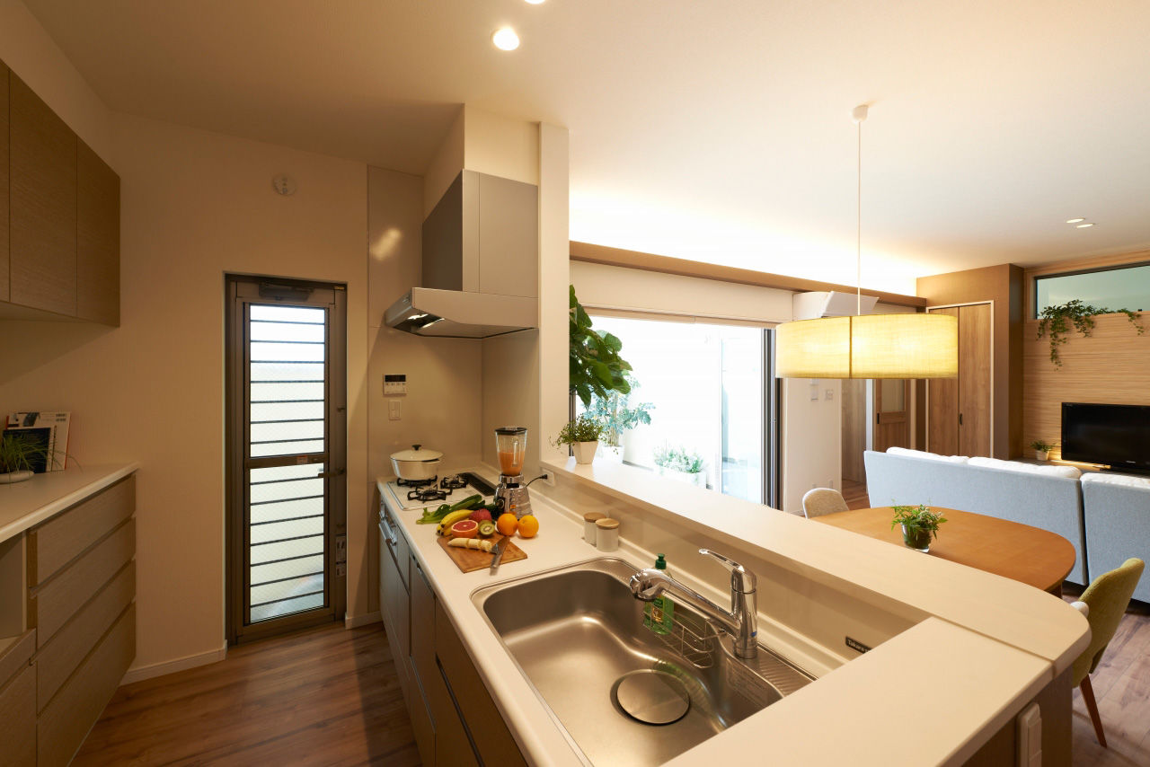 高橋開発の注文住宅 【大阪/2200万円台/2階建て/ロジア/間取り図有】約10畳ものロジアを設けた豊かな時間を過ごせる家の建築実例画像4