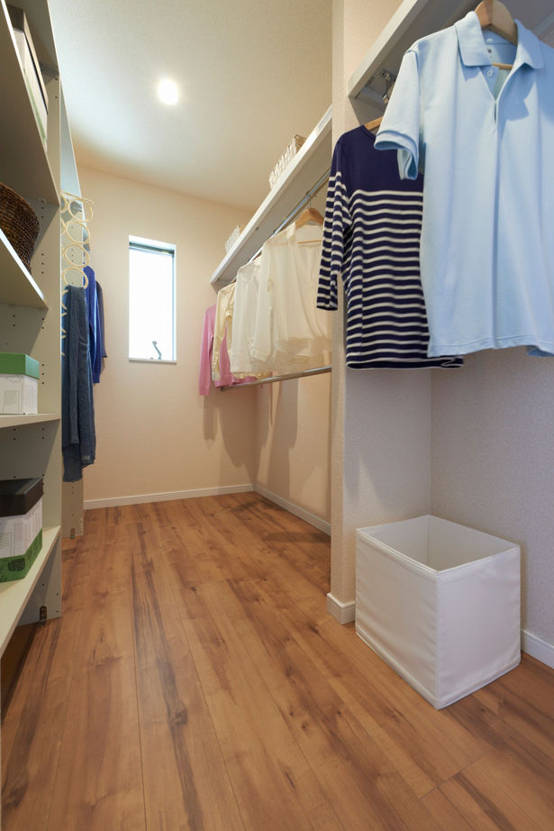 高橋開発の注文住宅 【大阪/2200万円台/2階建て/ロジア/間取り図有】約10畳ものロジアを設けた豊かな時間を過ごせる家の建築実例画像7