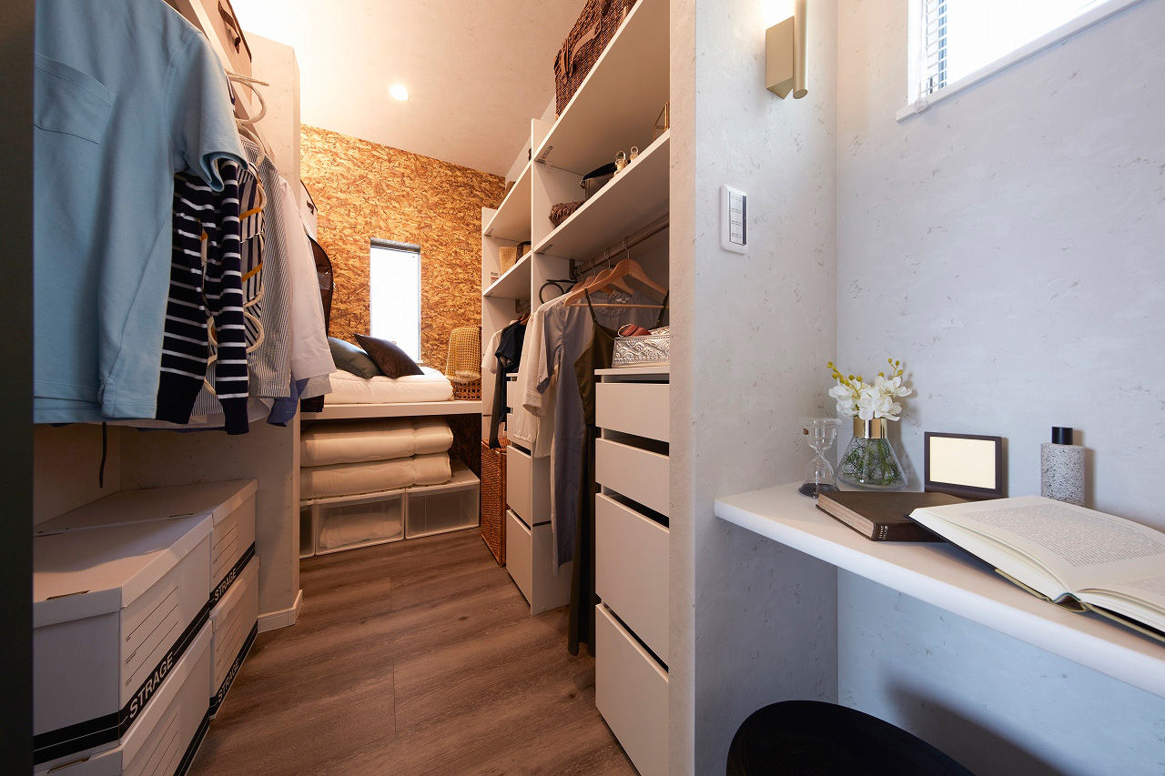 高橋開発の注文住宅 【大阪/2,180万円/延床30坪/間取り図有】吹抜けと採光で明るく暮らすファミリークローゼットのあるお家の建築実例画像7