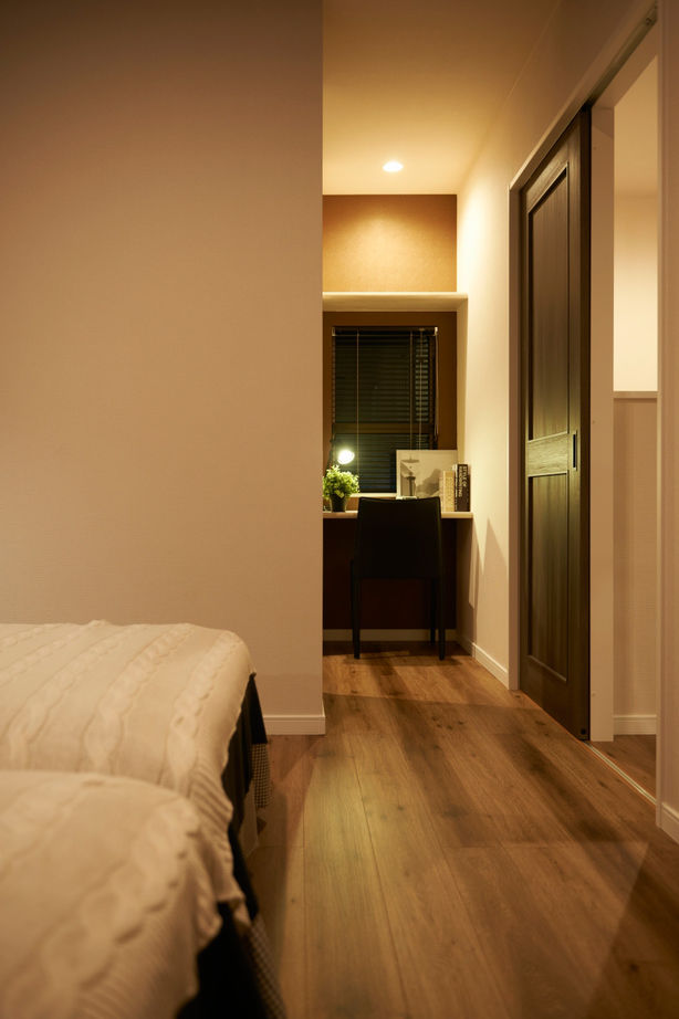 高橋開発の注文住宅 【大阪/2100万円台/吹き抜け/ロジア/間取り図有】プライバシー性の高い屋外空間とヴィンテージ感漂うお家の建築実例画像10