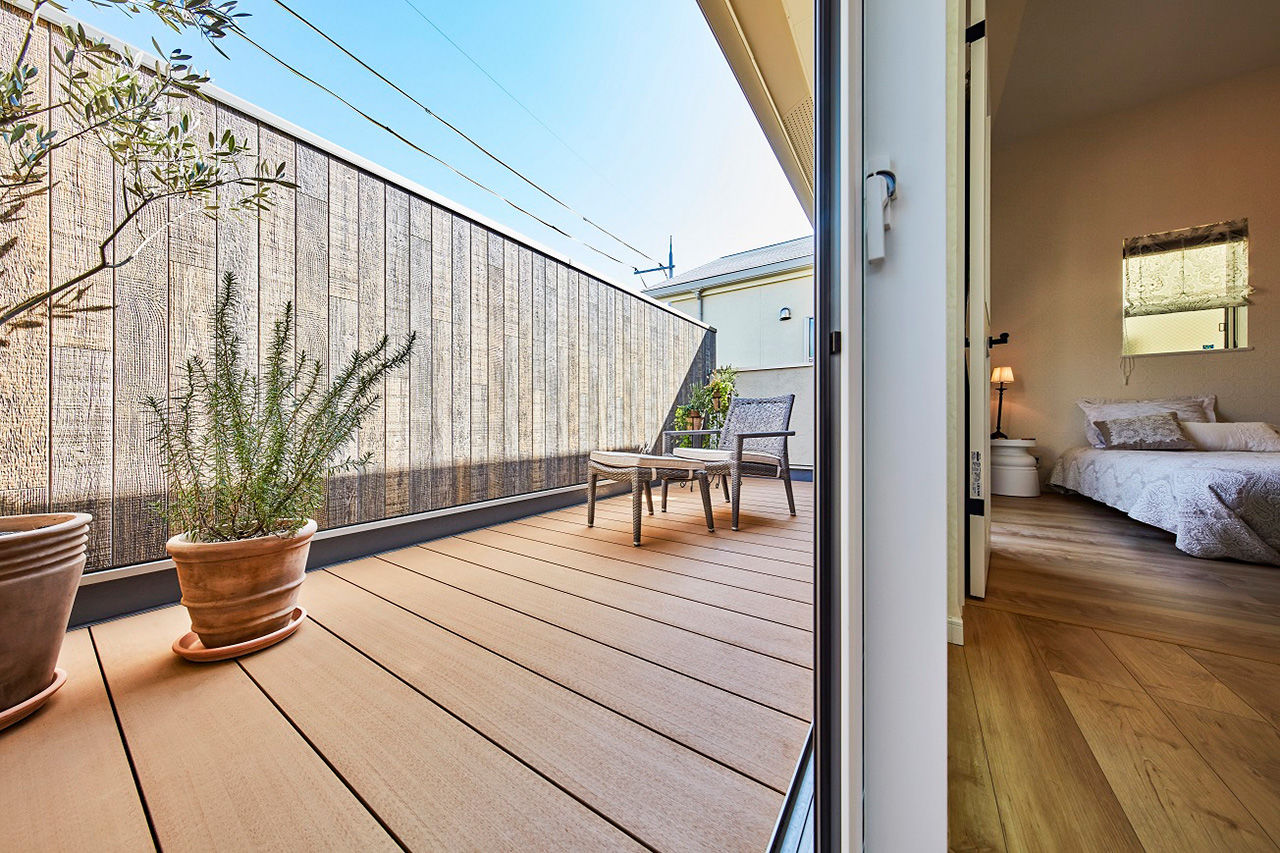 高橋開発の注文住宅 【大阪/2400万円台/吹抜け/延床36坪/間取り図有】天井高2.7ｍのLDKとファミリーロッカーのある収納充実な家の建築実例画像9