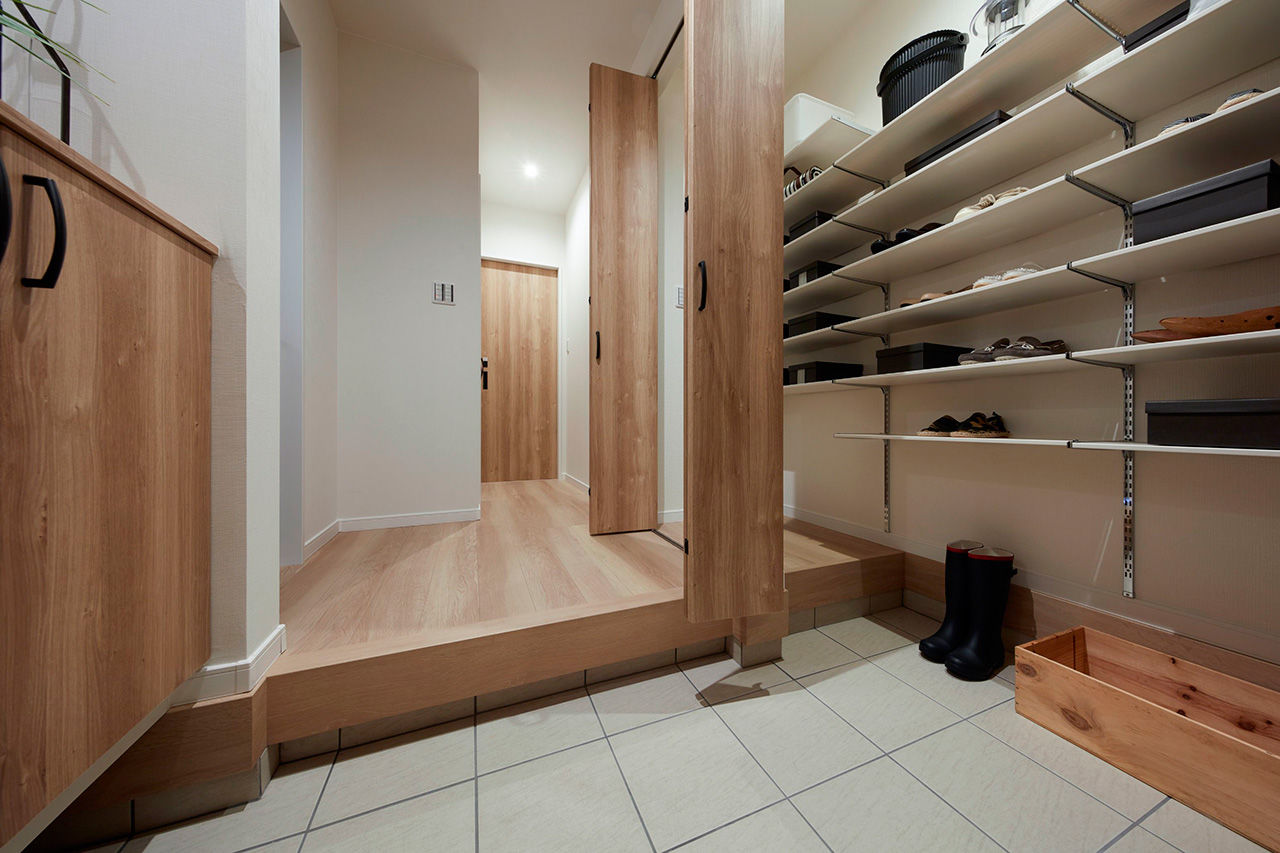 高橋開発の注文住宅 【大阪/2600万円台/延床32坪/間取り図有】ダイニングでの過ごし方を大切に考えた開放感溢れるくつろぎの家の建築実例画像9