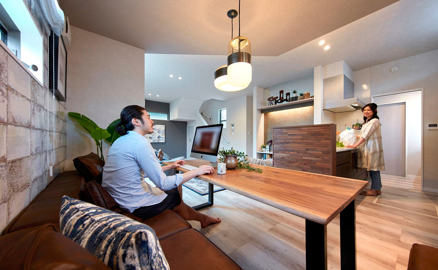 高橋開発の注文住宅 【大阪/2700万円台/延床33坪/間取り図有】広々リビングで家族それぞれが好きな時間を過ごせるくつろぎの家の建築実例画像4