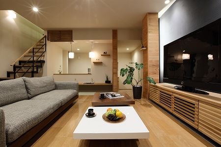 シブサワスタイル 7人の大家族が集うリビングに、笑顔が溢れる。視界を楽しむ和モダンの住まいの建築実例画像3