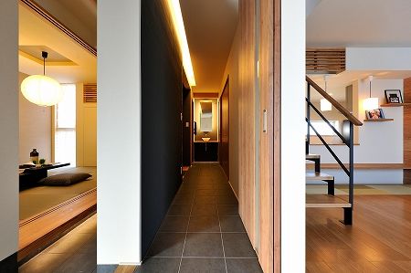 シブサワスタイル 7人の大家族が集うリビングに、笑顔が溢れる。視界を楽しむ和モダンの住まいの建築実例画像7