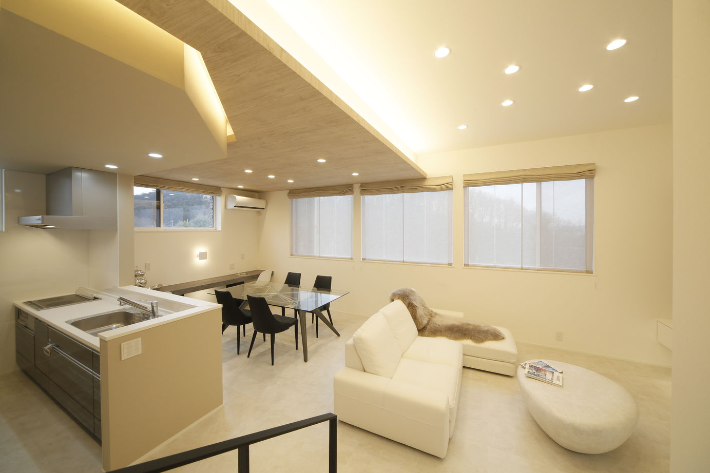 シブサワスタイル 傾斜地に佇む２世帯スキップフロアモダンハウスの建築実例画像7