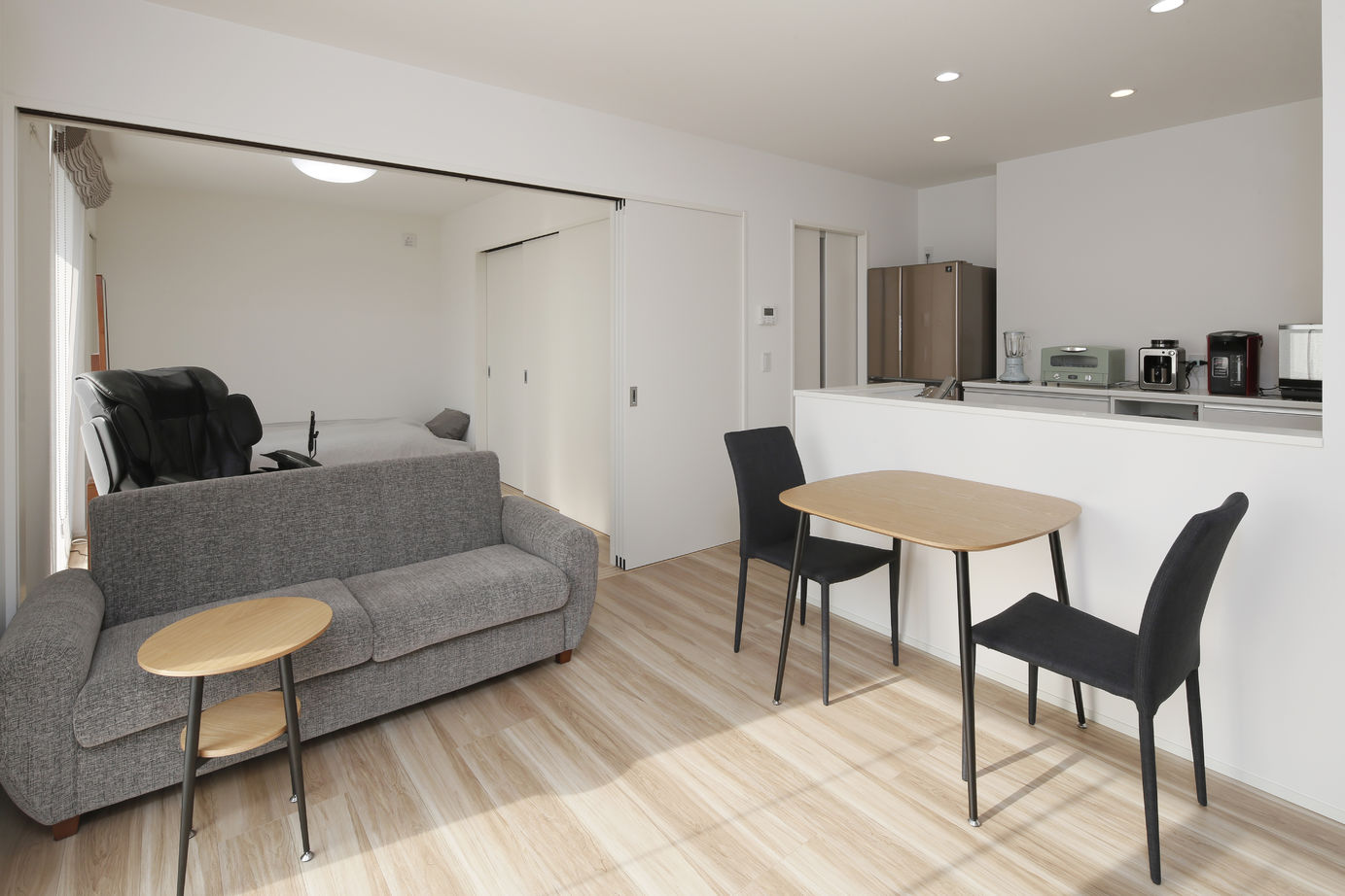 シブサワスタイル 傾斜地に佇む２世帯スキップフロアモダンハウスの建築実例画像10