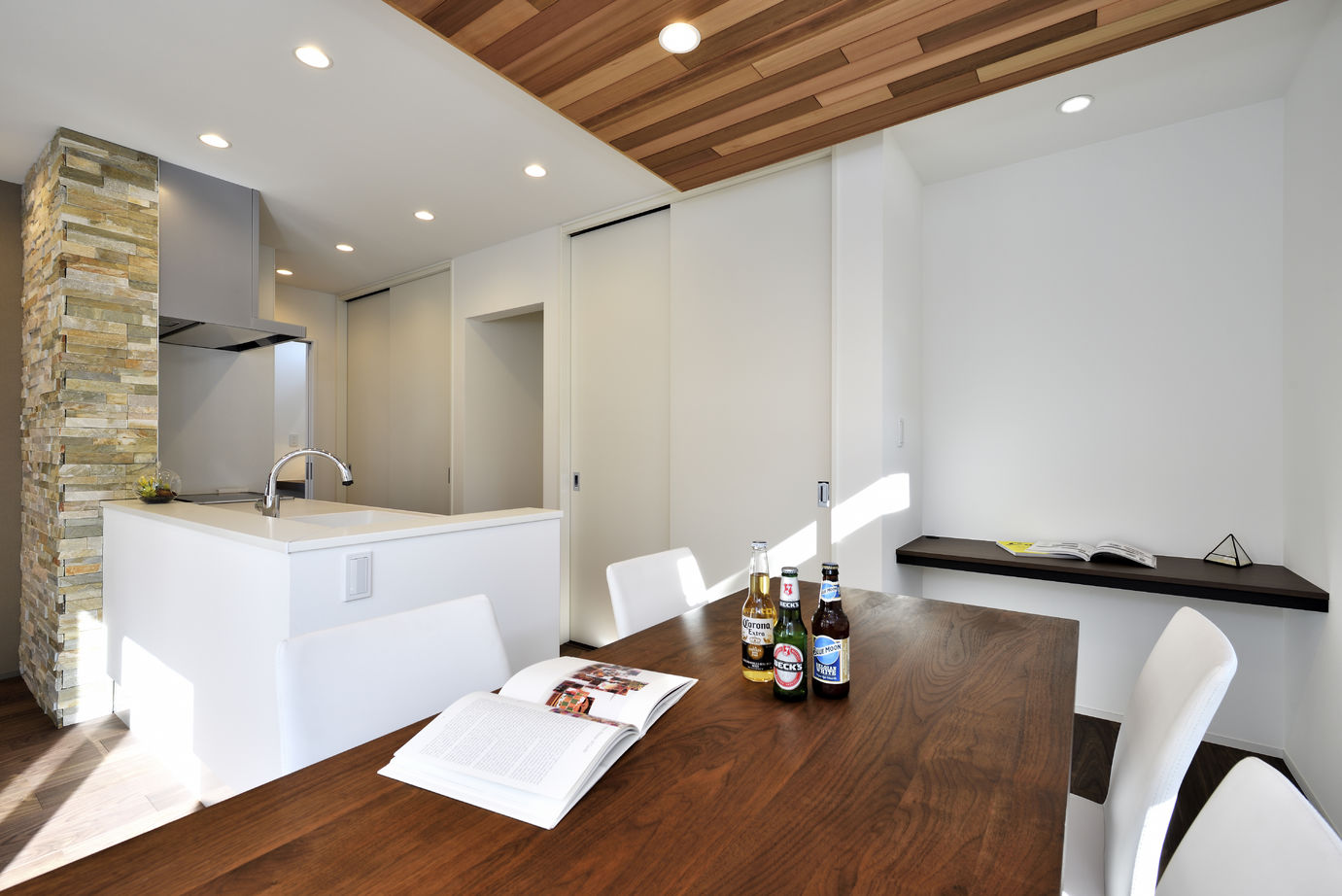 シブサワスタイル 【本体価格2300～2399万円】グリーンルームを囲む寛ぎに満ち溢れた家の建築実例画像9