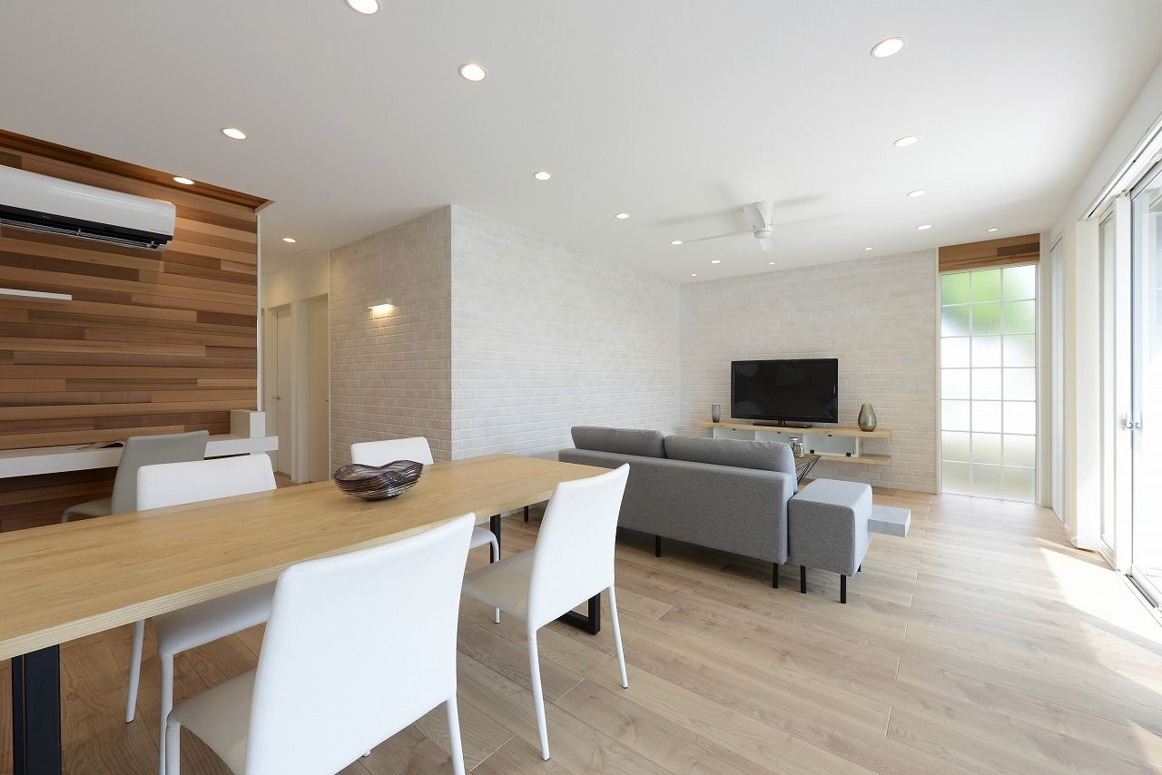 シブサワスタイル 平屋だからこその美しさが際立つ、ナチュラルモダンフラットハウスの建築実例画像2