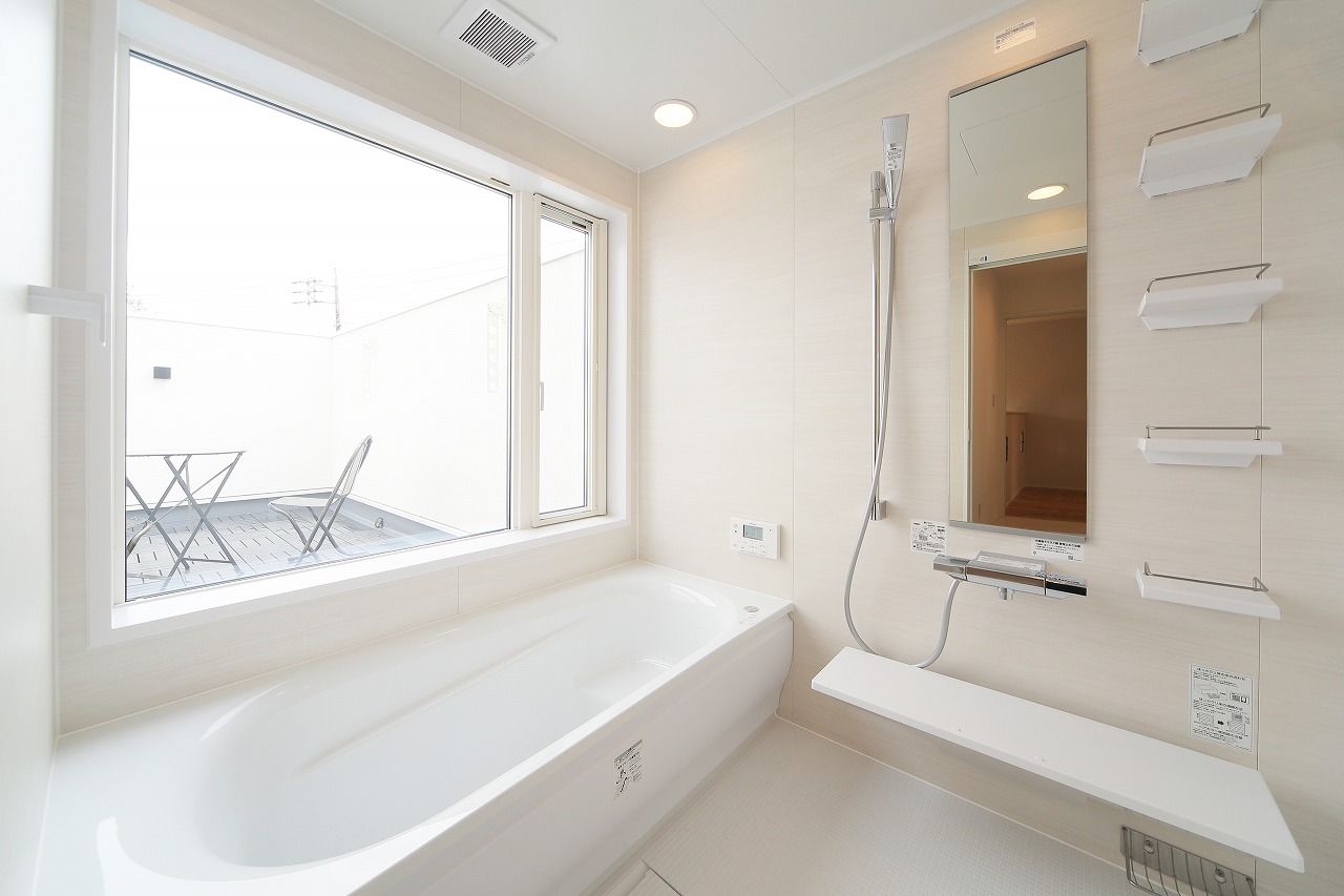 シブサワスタイル ルーフバルコニーのあるシンプルなメルヘンハウスの建築実例画像9