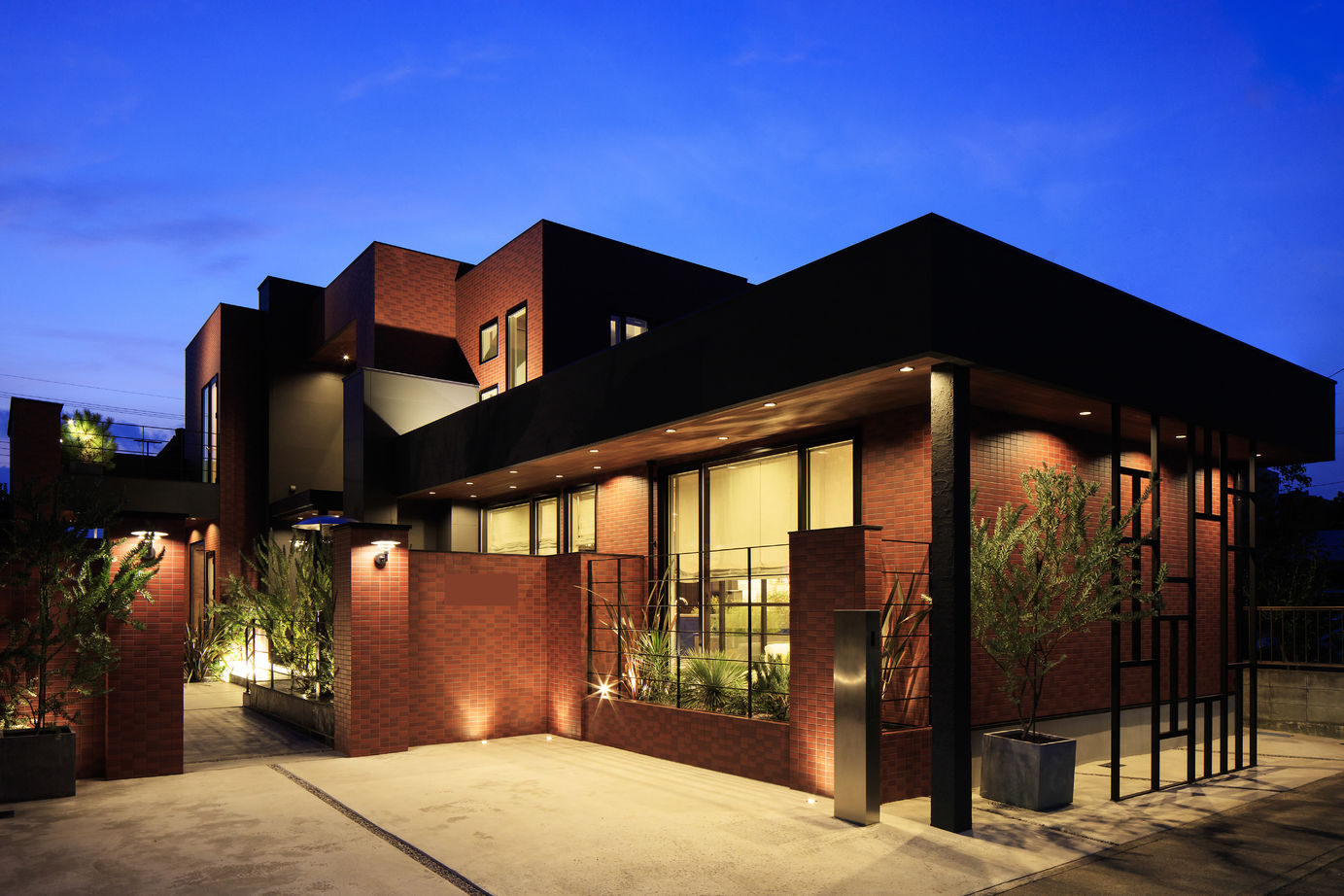 シブサワスタイル 【本体価格5000万円／高崎市／59坪】異なるコンセプトやデザインをMIXした、圧倒的美しさを誇るSIBUSAWAの建築実例画像1