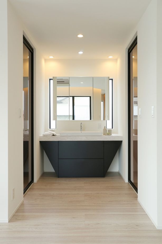 シブサワスタイル 【本体価格2700～2799万円／佐野市／47坪】ブラックアクセントが効いた、モダンガレージハウスの建築実例画像6