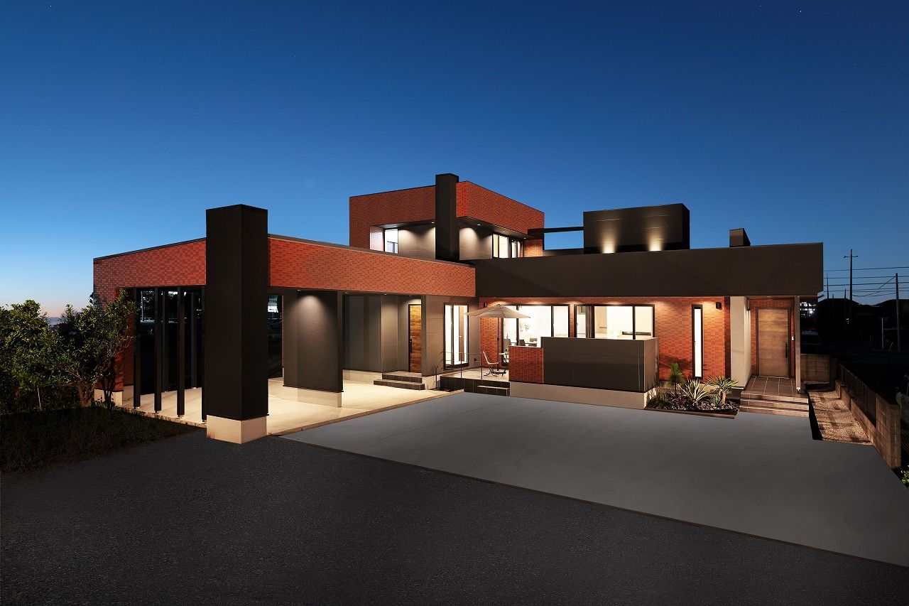 シブサワスタイル 【本体価格3400～3499万円】アウトラインバランスと水平ラインが美しい、モダンリゾートハウスの建築実例画像2