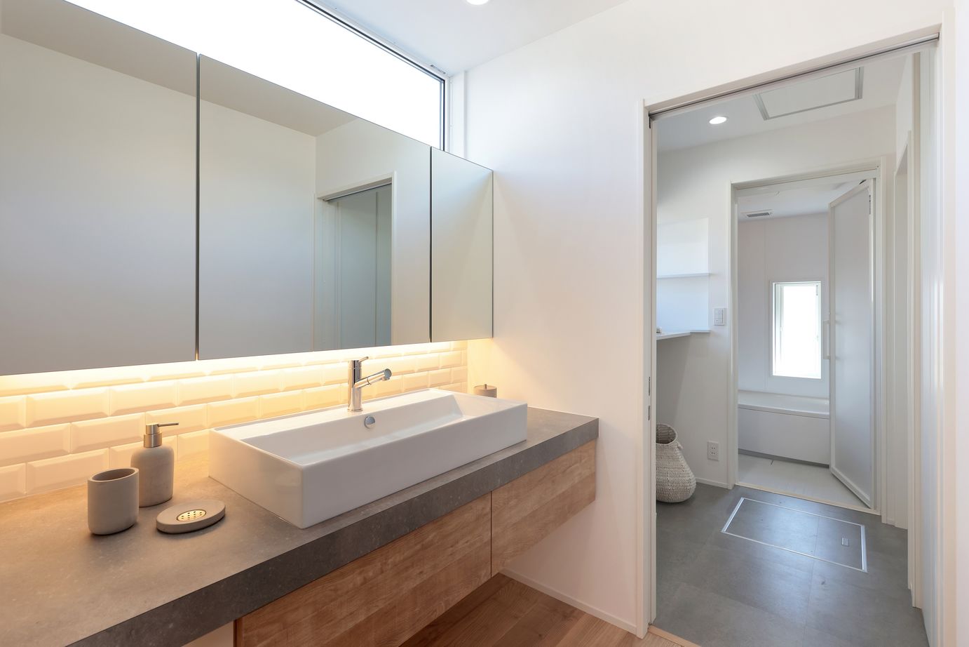 シブサワスタイル 心地よい空間を実現した上質な大人のナチュラルモダンハウスの建築実例画像7