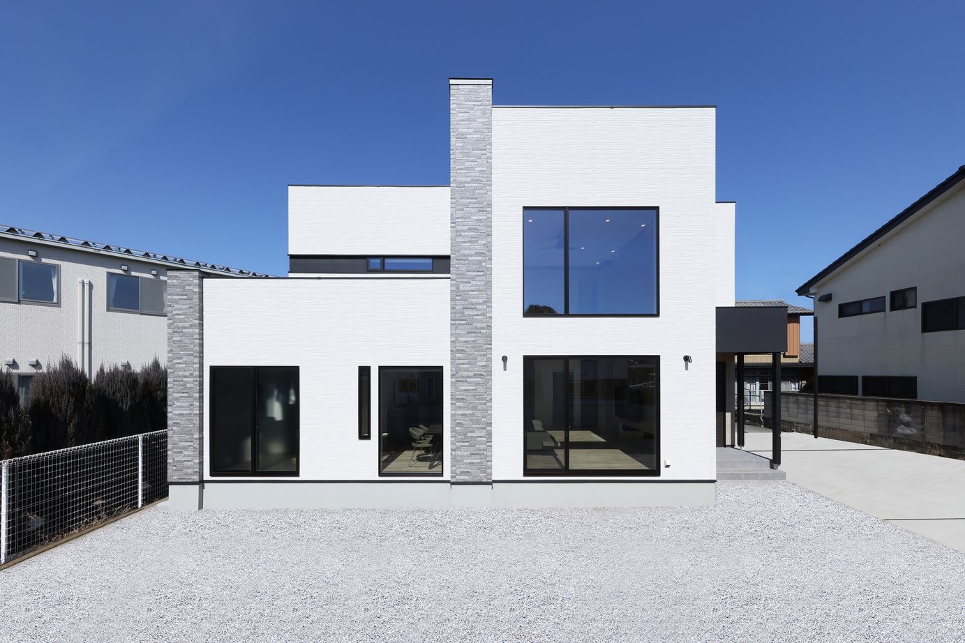 シブサワスタイル 大空間リビングが気持ち良いホテルライクなシンプルモダンハウスの建築実例画像2