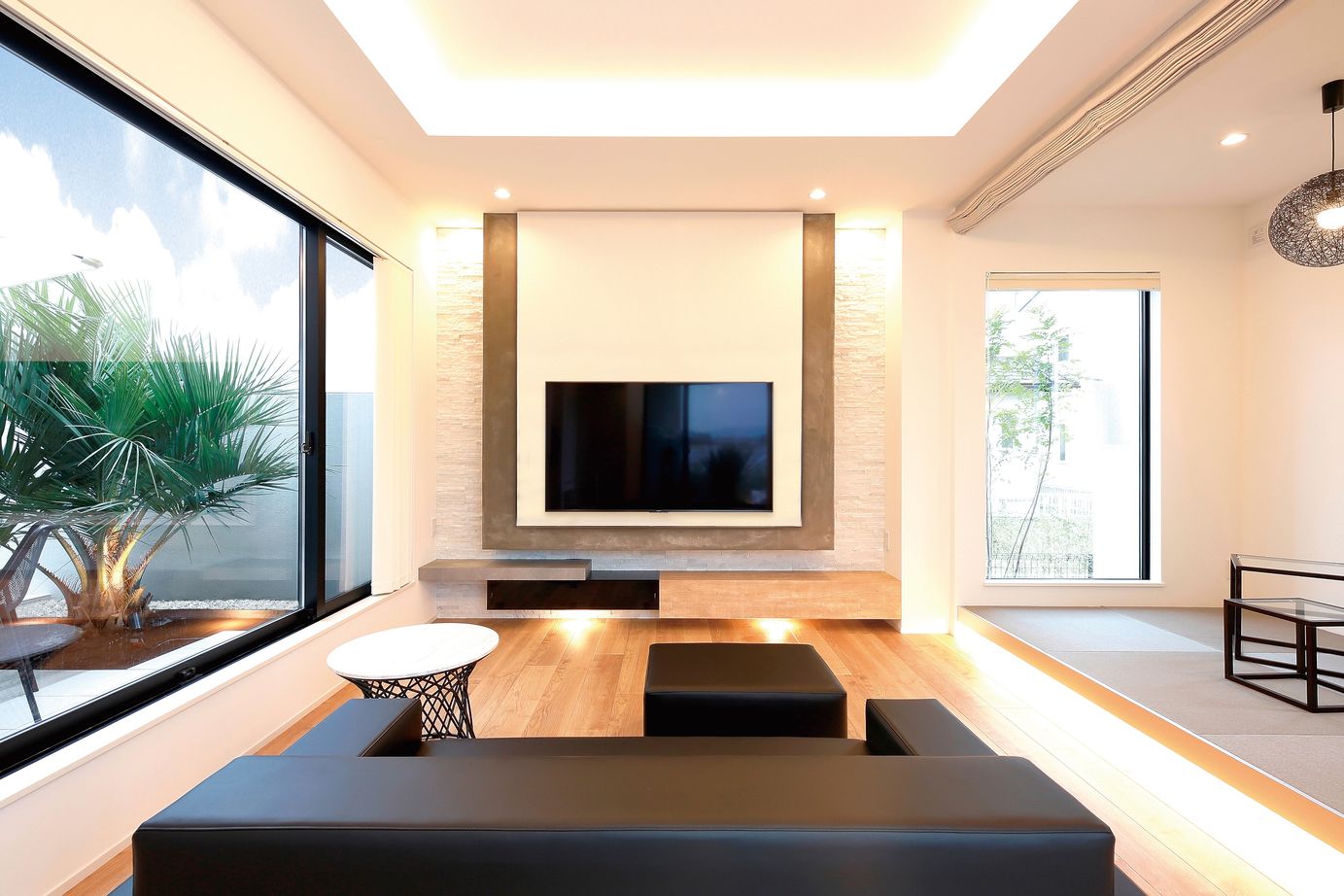 シブサワスタイル ガレージ付きリゾートホテル×モダンテラスハウスの建築実例画像3