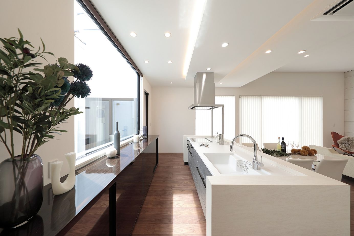 シブサワスタイル 二棟×二世帯平屋モダンハウスの建築実例画像8