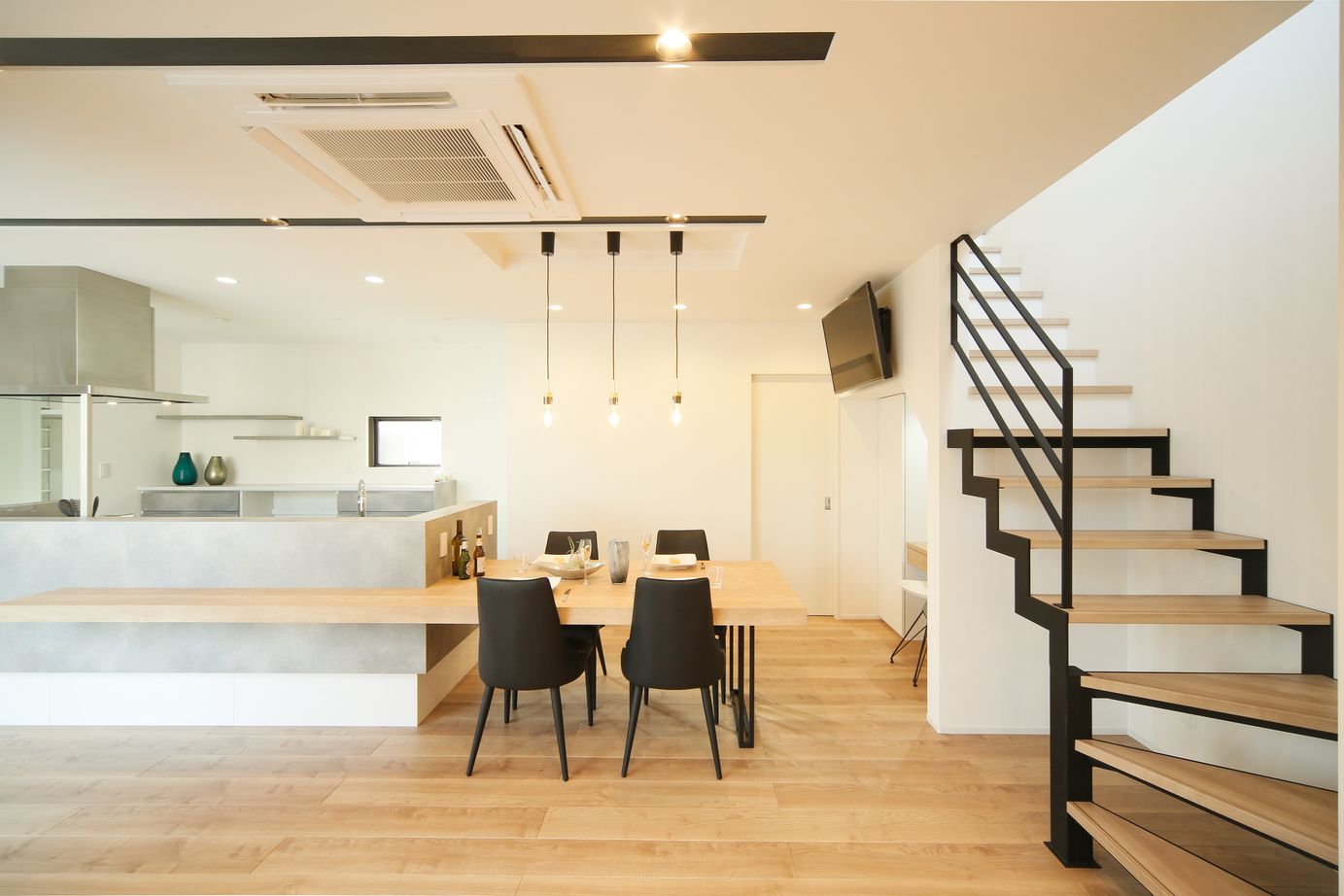 シブサワスタイル 敷地形状を活かしたホテルライク×ナチュラルモダンハウスの建築実例画像4